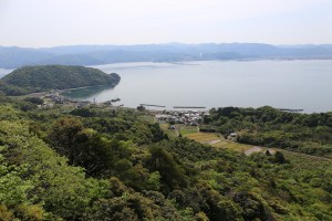 奥の院展望所から敦賀湾を望む